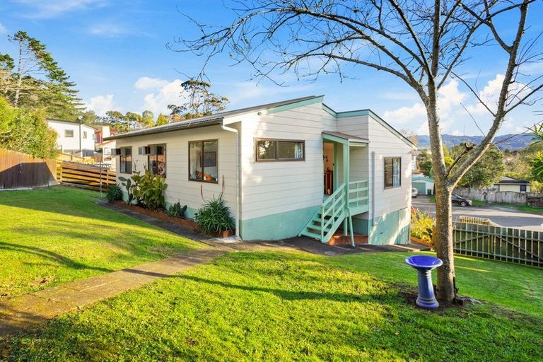 Photo of property in 26 Adam Sunde Place, Glen Eden, Auckland, 0602