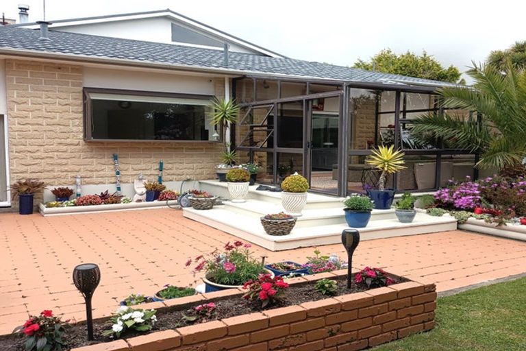 Photo of property in 11 Stafford Street, Westport, 7825