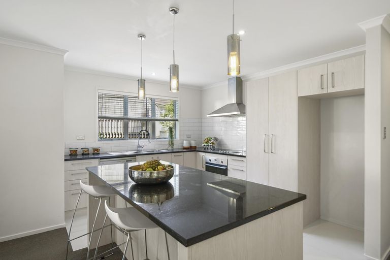 Photo of property in 12a Bacot Place, Howick, Auckland, 2014