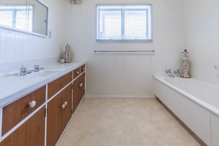 Photo of property in 85 Oruawharo Road, Takapau, Waipukurau, 4281