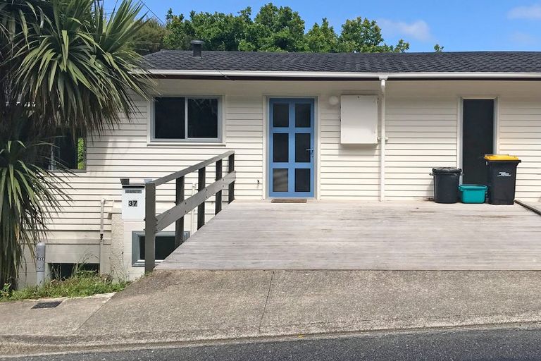 Photo of property in 37 Delhi Crescent, Khandallah, Wellington, 6035