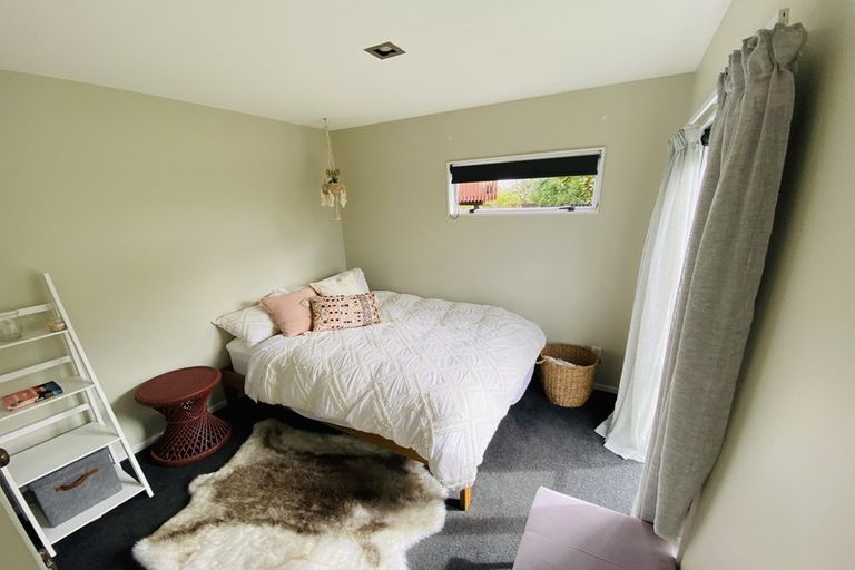 Photo of property in 2/5 Nigel Road, Browns Bay, Auckland, 0630