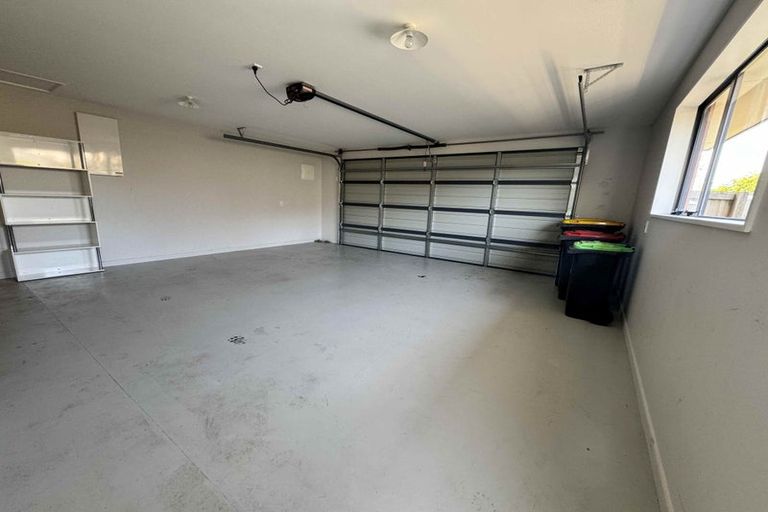 Photo of property in 34 Davaar Crescent, Broomfield, Christchurch, 8042