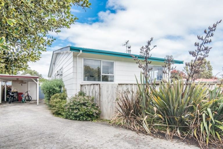 Photo of property in 86 Aorangi Road, Paraparaumu, 5032