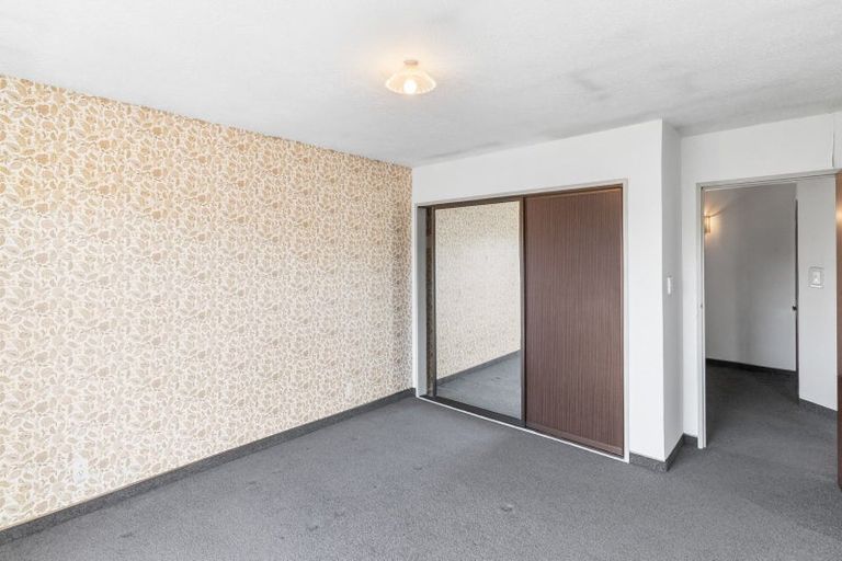 Photo of property in 1/147 Warren Crescent, Hillmorton, Christchurch, 8025