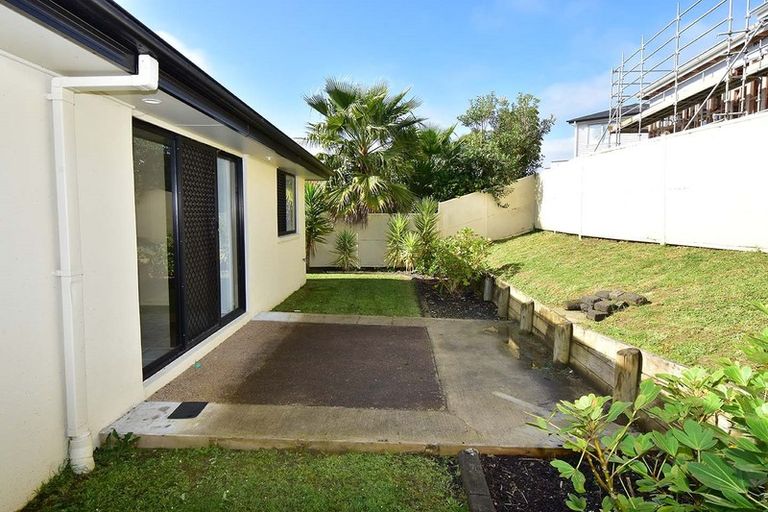 Photo of property in 90 Pinecrest Drive, Gulf Harbour, Whangaparaoa, 0930