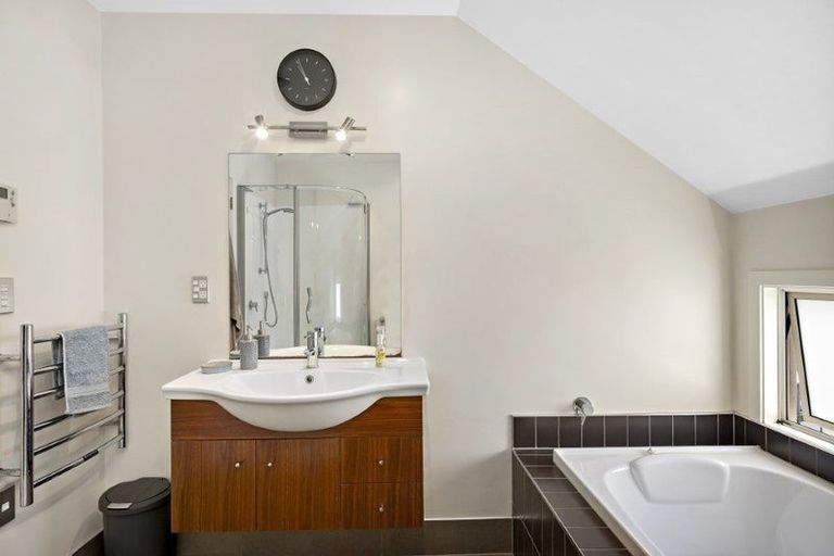 Photo of property in 3 Winifred Way, Belmont, Lower Hutt, 5010