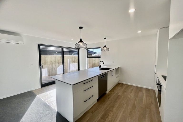 Photo of property in 10 Mehrtens Crescent, Woodend, 7691