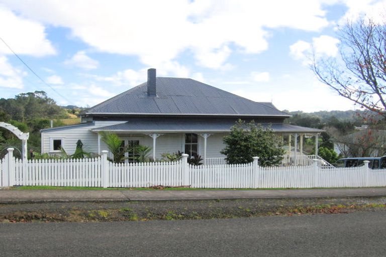 Photo of property in 35 Hetherington Road, Ranui, Auckland, 0612