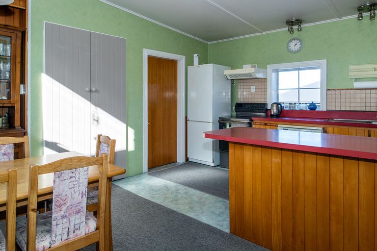 Photo of property in 38 Buchanan Street, Parkside, Timaru, 7910