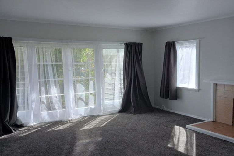 Photo of property in 30 Charles Road, Hannahs Bay, Rotorua, 3010