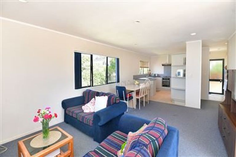 Photo of property in 165b Hibiscus Coast Highway, Red Beach, 0932