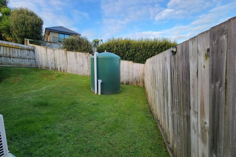 Photo of property in 54 Tiriwa Drive, Massey, Auckland, 0614