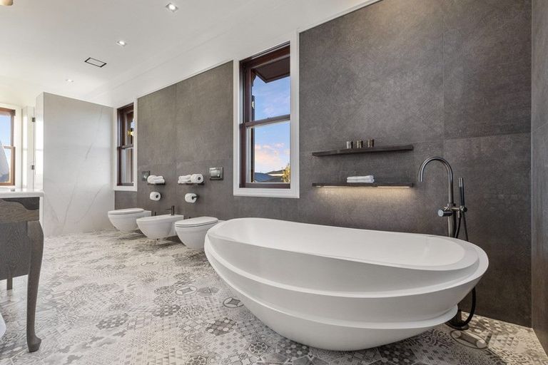 Photo of property in 17 Pararekau Road, Karaka, Papakura, 2580