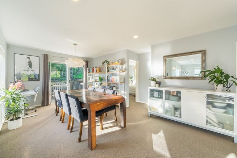 Photo of property in 87a Volga Street, Island Bay, Wellington, 6023