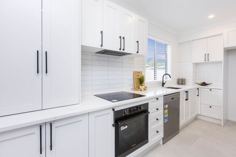 Photo of property in 44c Pine Avenue, Upper Hutt Central, Upper Hutt, 5018