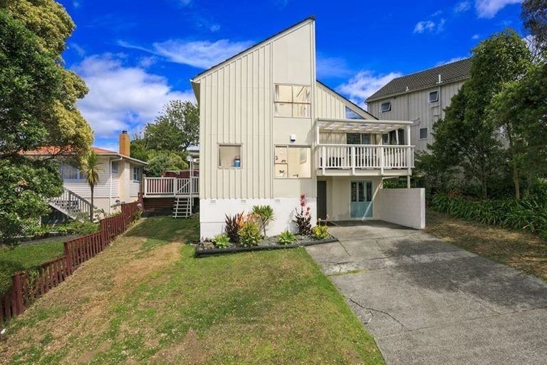 Photo of property in 2/55 Monarch Avenue, Hillcrest, Auckland, 0627