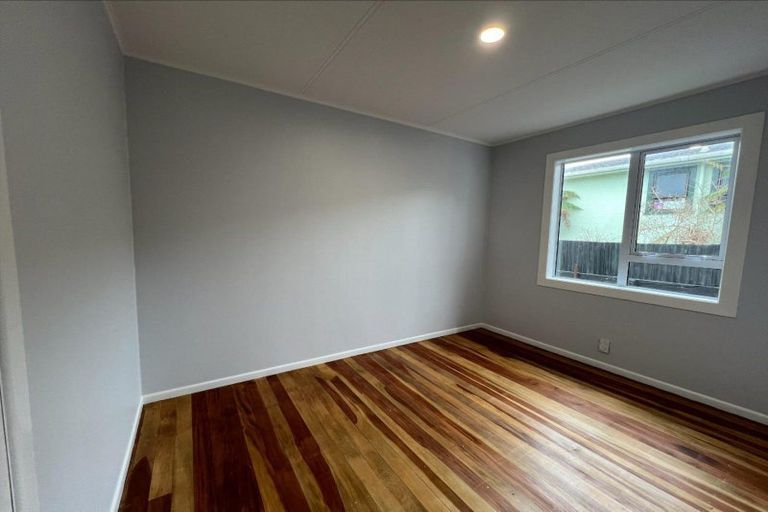 Photo of property in 106 Karaka Street, Castlecliff, Whanganui, 4501