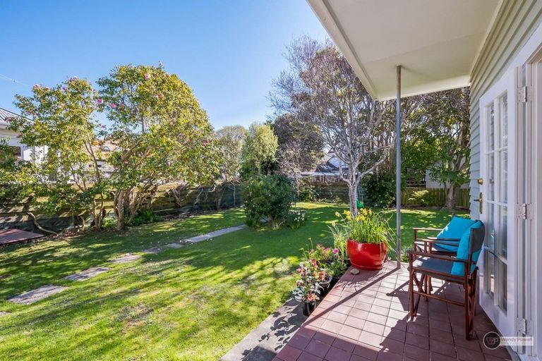 Photo of property in 37 Totara Crescent, Woburn, Lower Hutt, 5010