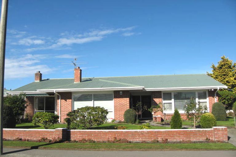 Photo of property in 3 Verran Place, Fendalton, Christchurch, 8052