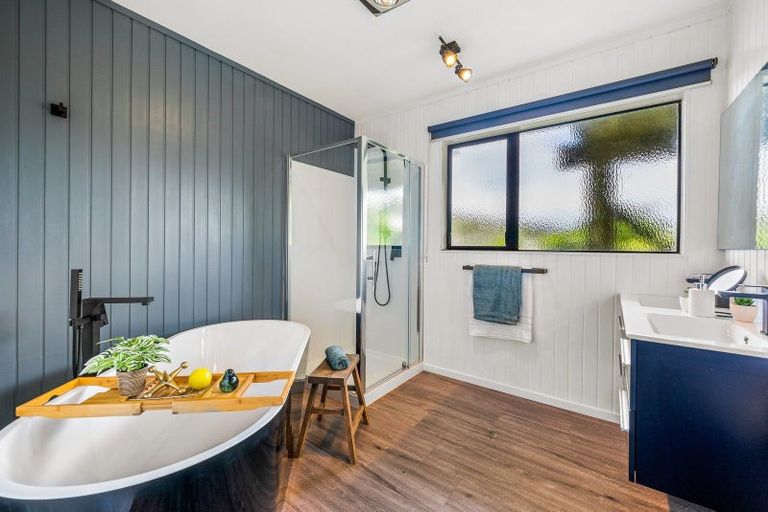 Photo of property in 28a Seaview Road, Paremata, Porirua, 5024