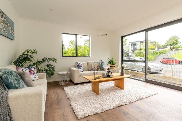 Photo of property in 1/4 Marama Street, Castor Bay, Auckland, 0620