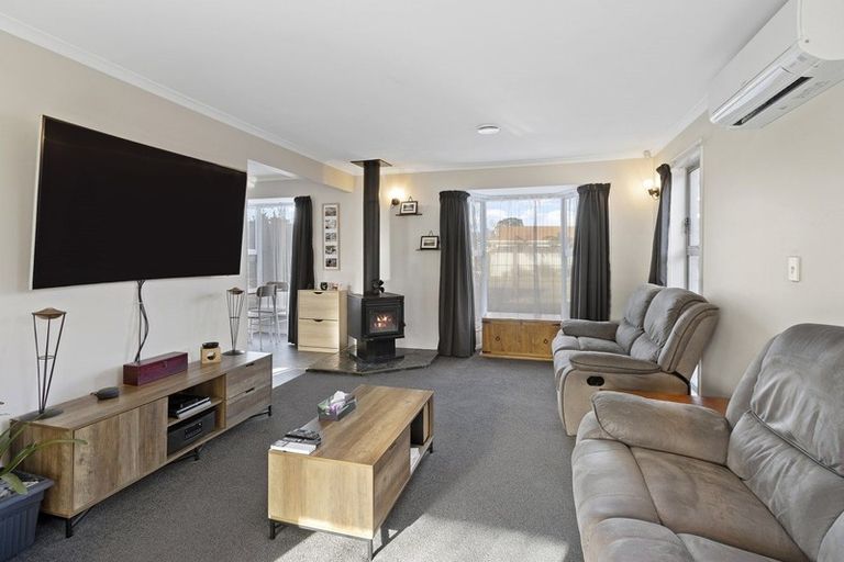 Photo of property in 3 Takapu Place, Bromley, Christchurch, 8062