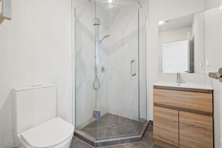 Photo of property in 13a Edinburgh Avenue, Rosehill, Papakura, 2113