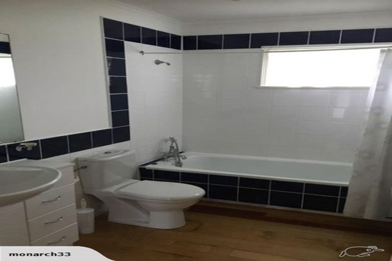 Photo of property in 8 Pine Terrace, Howick, Auckland, 2014