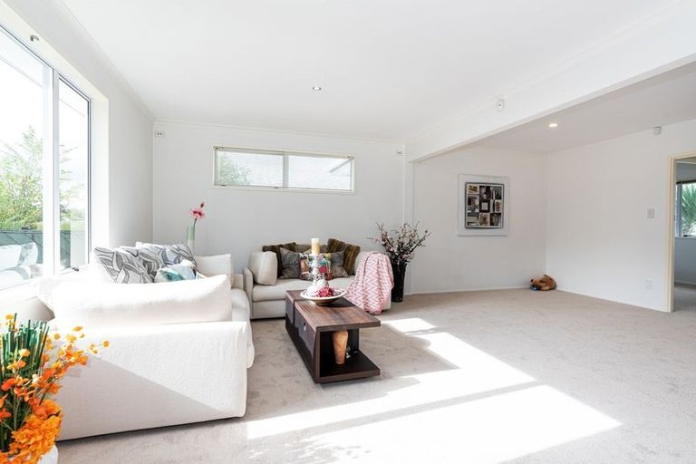 Photo of property in 68 Willis Road, Papakura, 2110