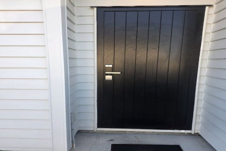 Photo of property in 7/1 Kahikatea Place, Ranui, Auckland, 0612