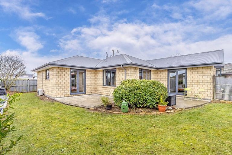 Photo of property in 25 Roberts Road, Hei Hei, Christchurch, 8042