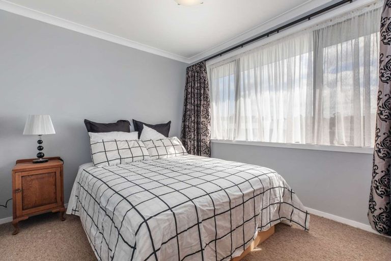 Photo of property in 2a Redwood Drive, Massey, Auckland, 0614