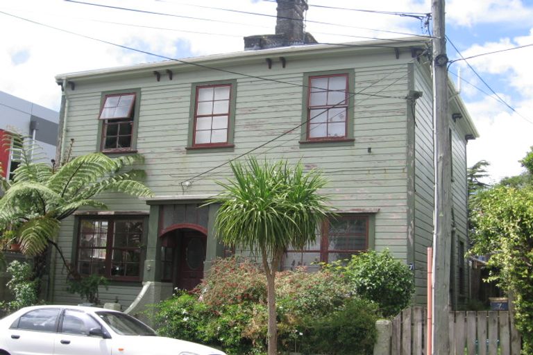 Photo of property in 7 Honiana Te Puni Street, Aro Valley, Wellington, 6021