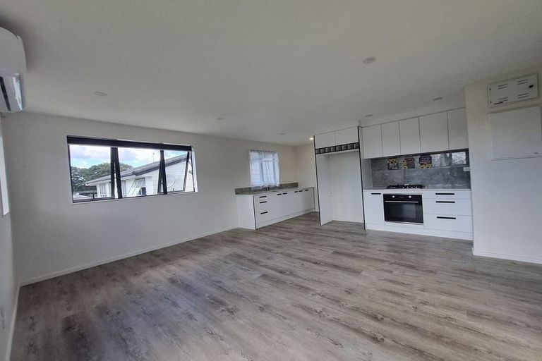 Photo of property in 2 Arnhem Place, Pukekohe, 2120