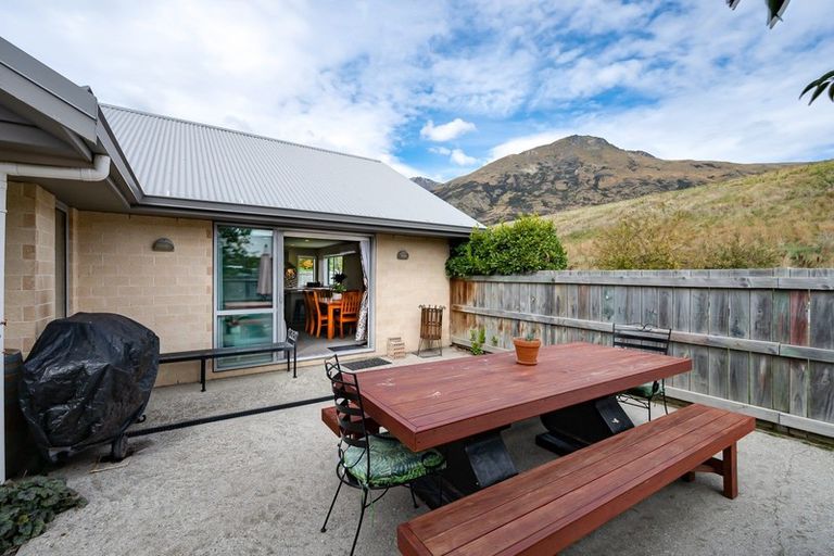 Photo of property in 8 Herries Lane, Lake Hayes, Queenstown, 9304