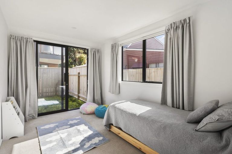 Photo of property in 112a Freyberg Street, Lyall Bay, Wellington, 6022