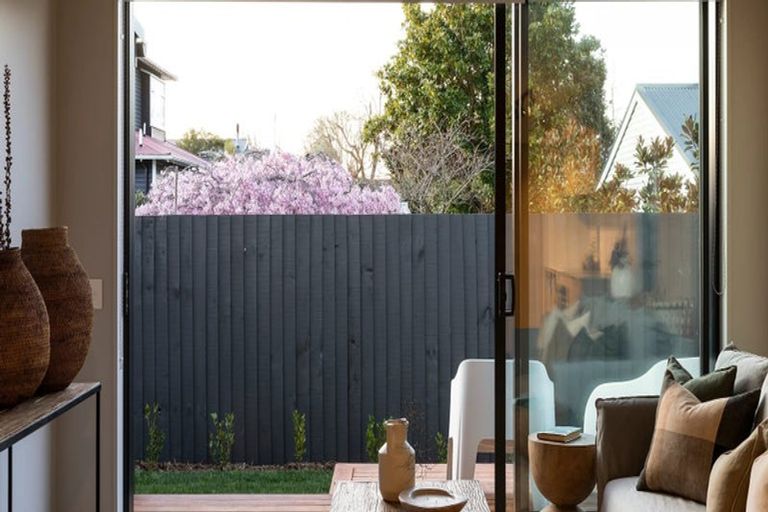 Photo of property in 30b Rutland Street, St Albans, Christchurch, 8014