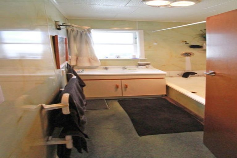 Photo of property in 113 Wood Street, Wainuiomata, Lower Hutt, 5014