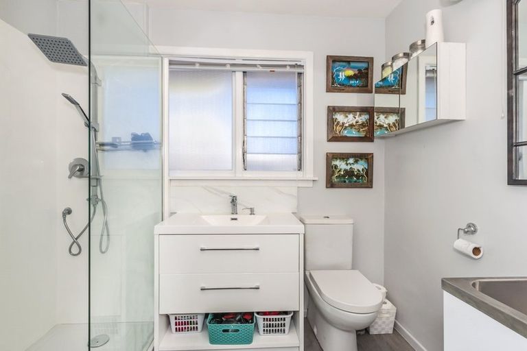 Photo of property in 3/7a Curletts Road, Sockburn, Christchurch, 8042