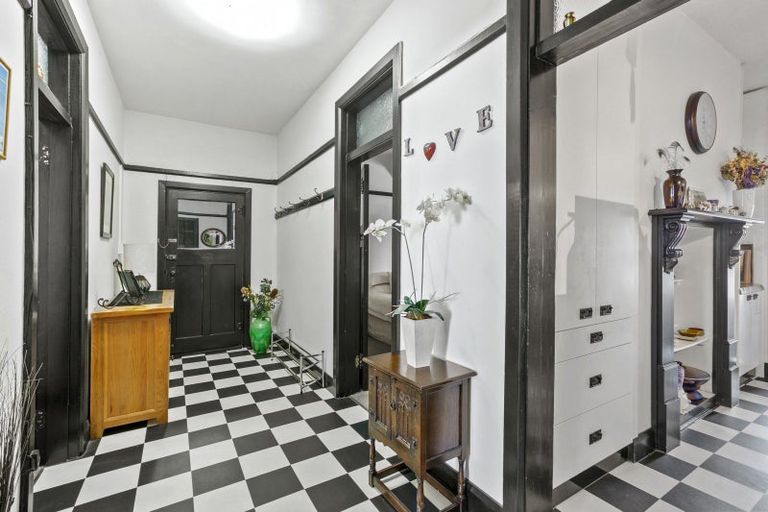 Photo of property in 127/8a Saint Aubyn Street, New Plymouth, 4310