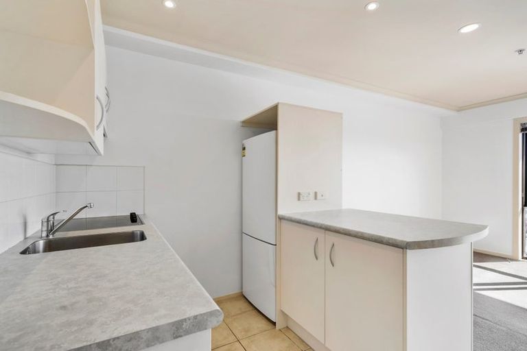 Photo of property in The Rennaissance, 14e/18 Ronwood Avenue, Manukau, Auckland, 2104