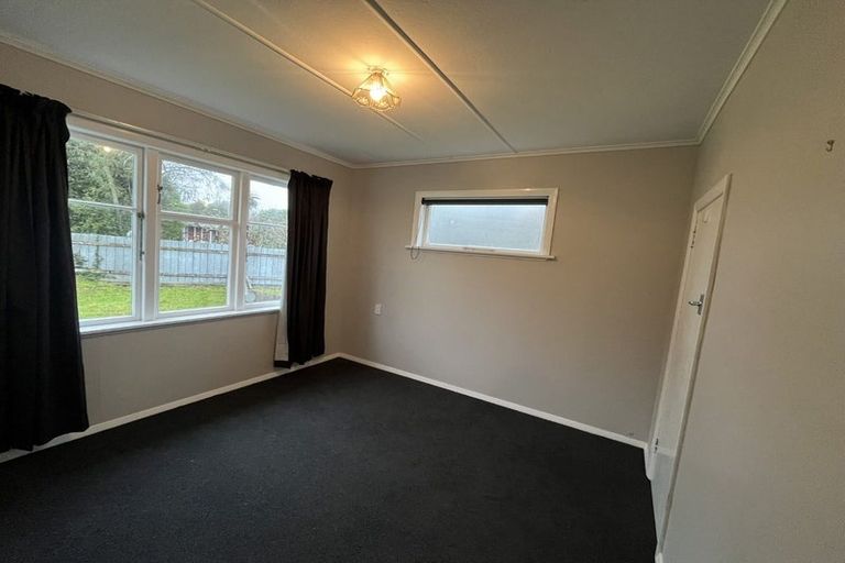 Photo of property in 19 Hobson Street, Levin, 5510