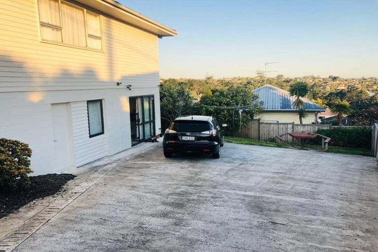 Photo of property in 307 Sunset Road, Sunnynook, Auckland, 0632