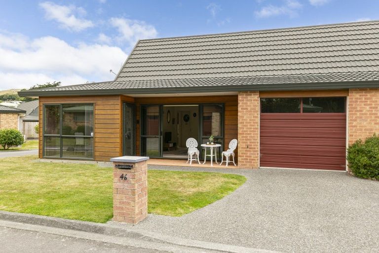 Photo of property in Redwood Village, 46/42 Main Road, Tawa, Wellington, 5028