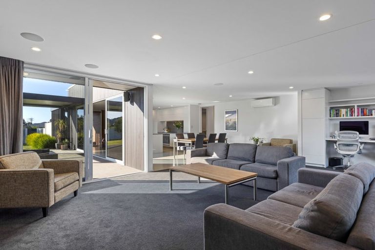 Photo of property in 11 Saint Pauls Place, Burwood, Christchurch, 8083