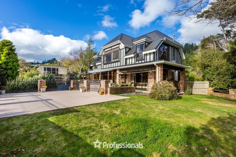 Photo of property in 1 Hobbit Lane, Pinehaven, Upper Hutt, 5371