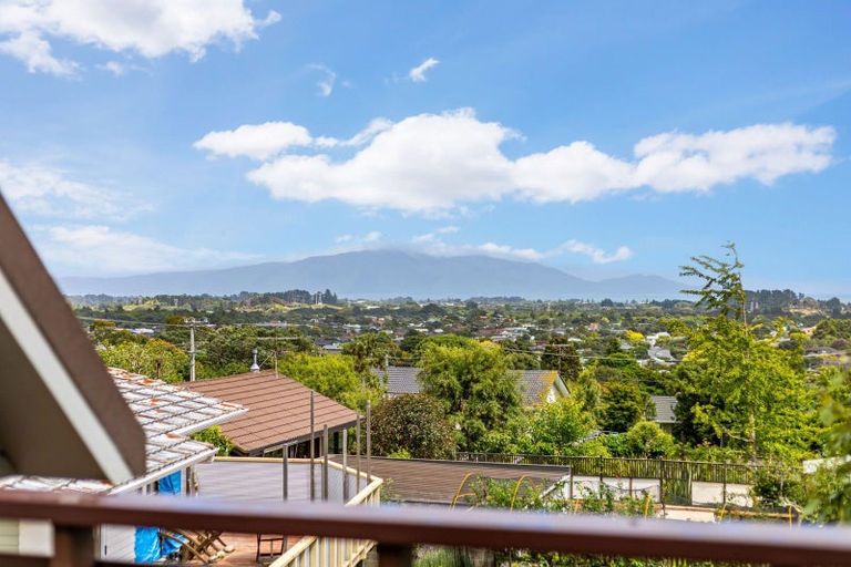 Photo of property in 76a Winara Avenue, Waikanae, 5036