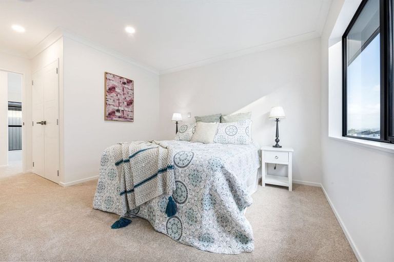 Photo of property in 24 Matahae Drive, Flat Bush, Auckland, 2019
