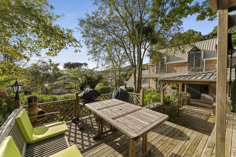 Photo of property in 32 Latitude Close, Whitby, Porirua, 5024